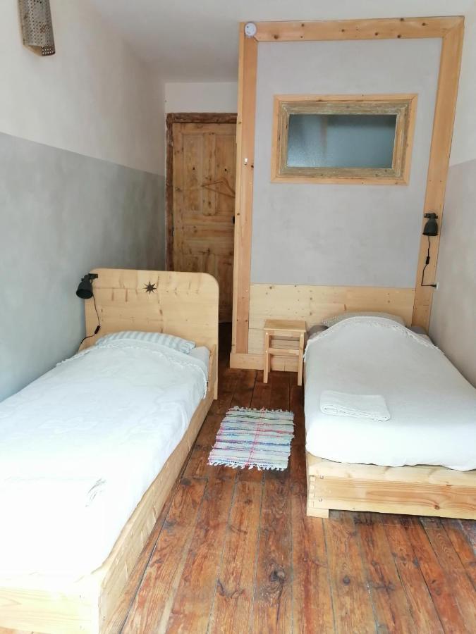 File Dans Ta Chambre ! Le Monastier sur Gazeille 外观 照片